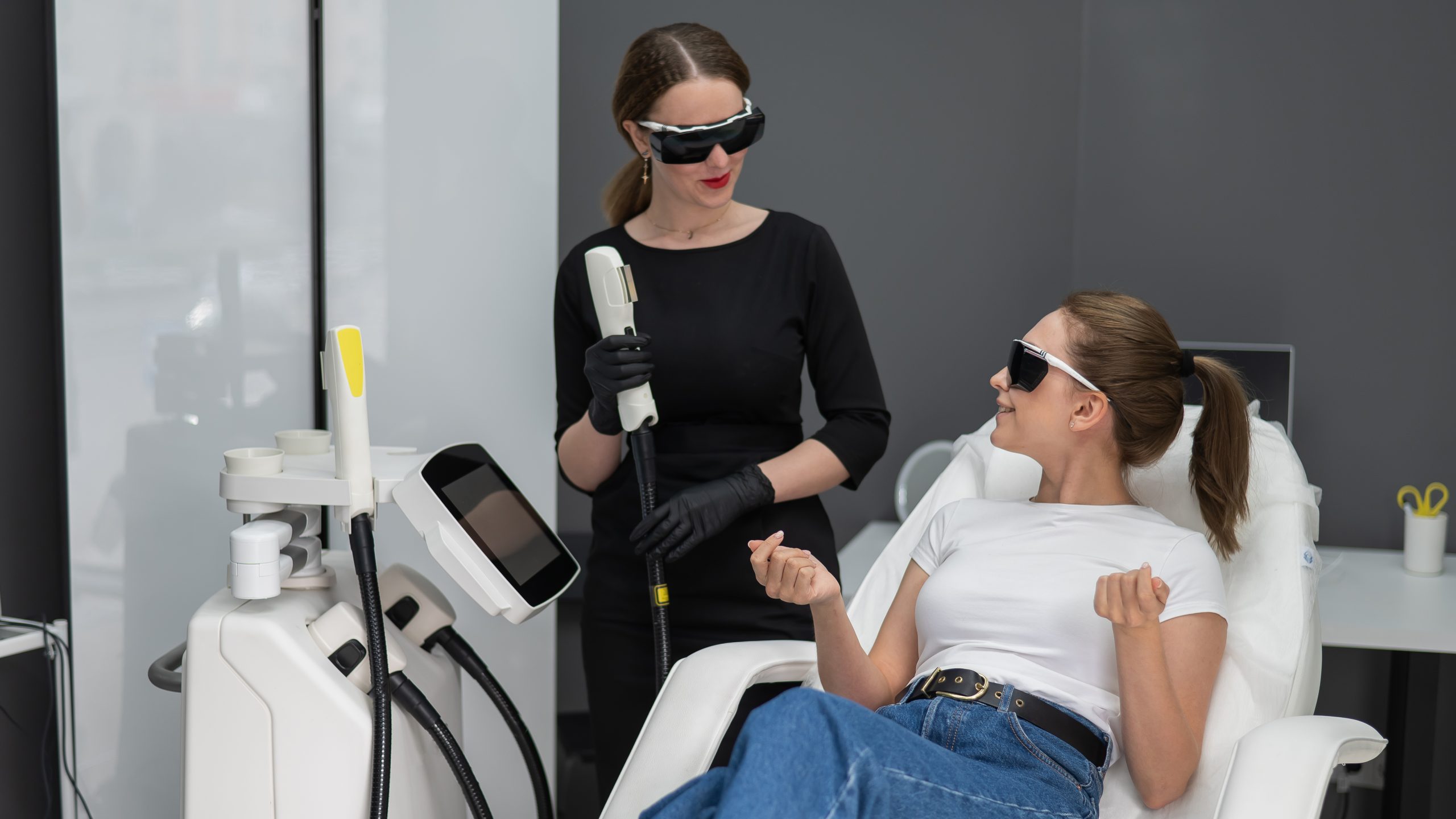 Diagram of Laser Genesis technology for skin rejuvenation